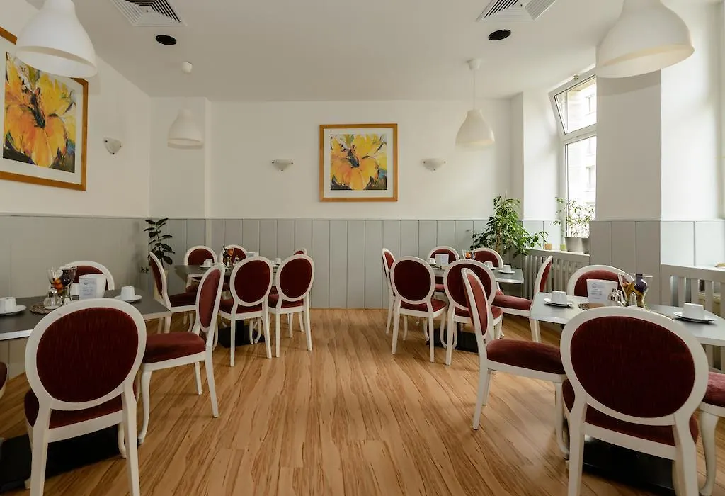 City Hotel-Pension Brandenburg-1